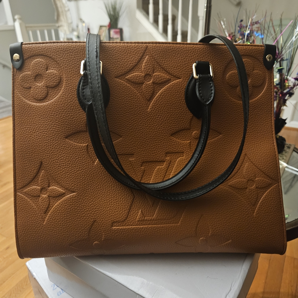 Elegant Brown LV Tote Bag with Black Straps